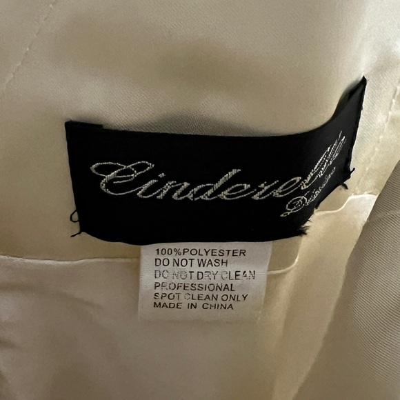 Prom Plunge Gold / Cream Side Slit Formal Dress by Cinderella Divine - Picture 9 of 9